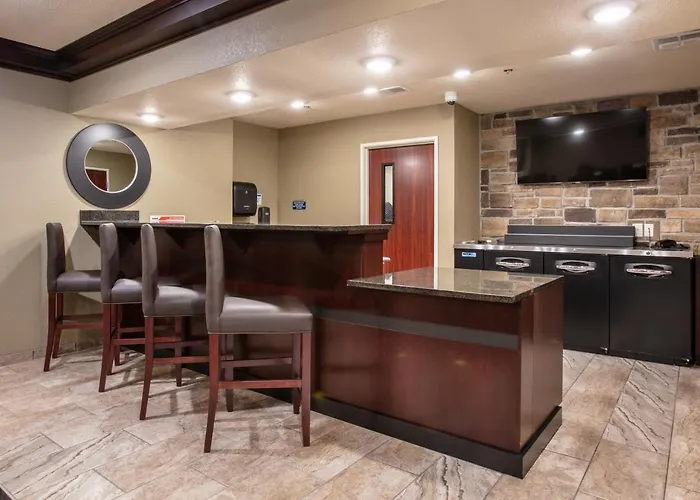 Cobblestone & - Hotel 3*