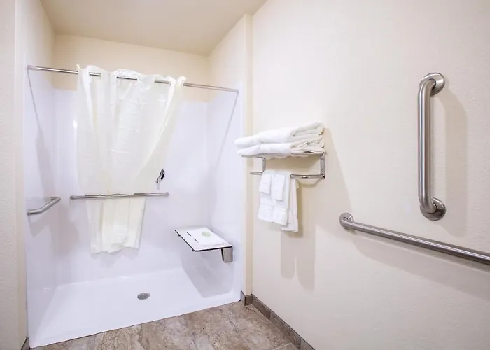 Hotel Cobblestone & -