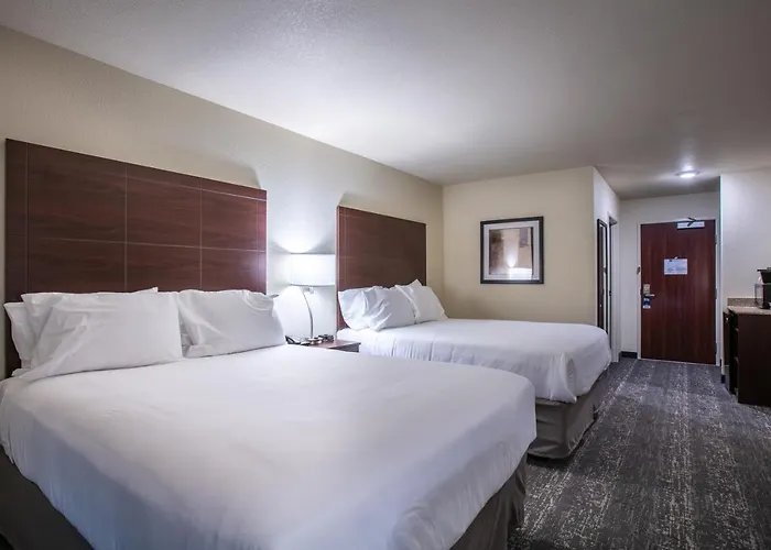 Hotel Cobblestone & -
