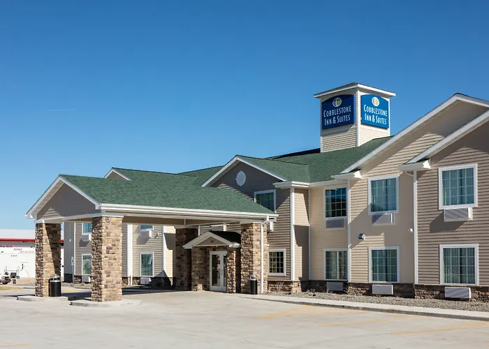 Cobblestone & - Hotel Pine Bluffs
