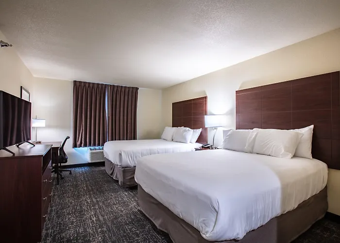 Cobblestone & - Hotel Pine Bluffs