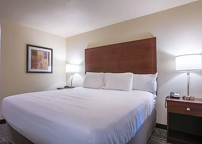 Cobblestone & - Hotel 3*