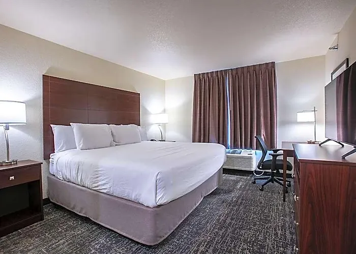 Cobblestone & - Hotel 3*