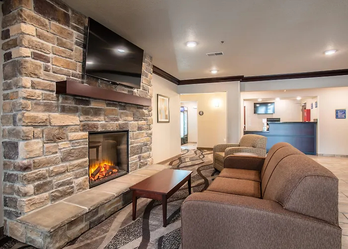 Cobblestone & - Hotel 3*